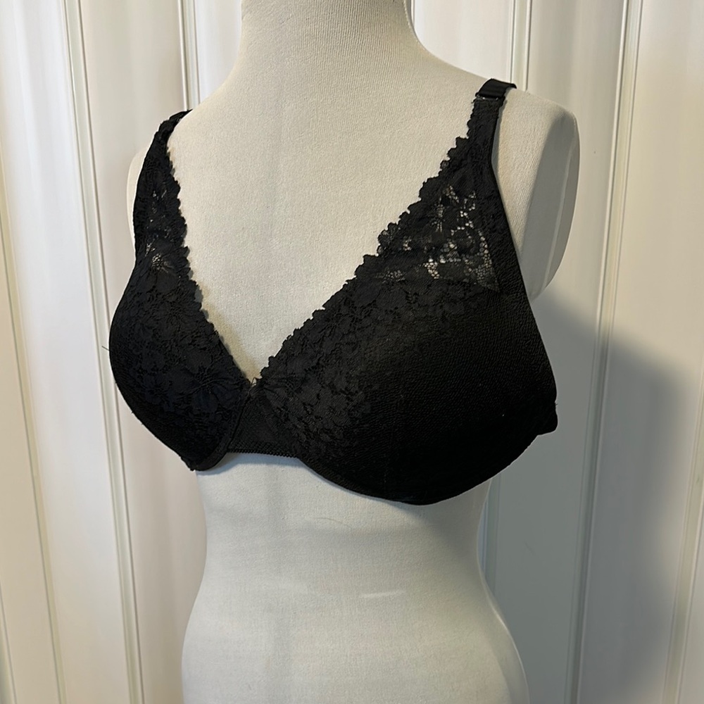Elegant Black Lace Bra